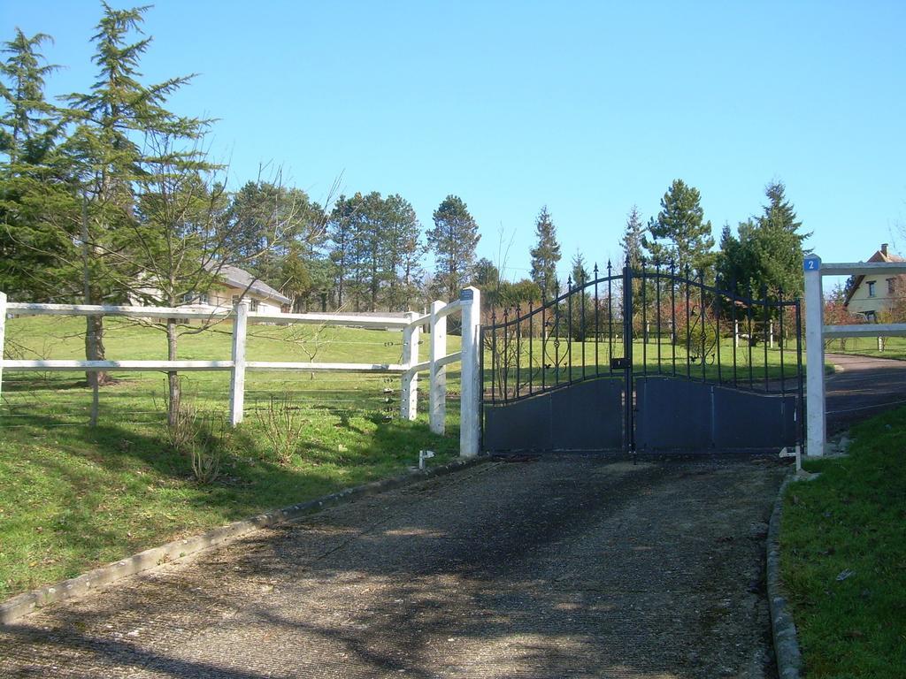 Gadeyne Nathalie Le Chalet De Malvoue Bed & Breakfast Vimoutiers Exterior photo